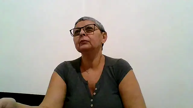 roseblak42 online show from 12-18-25, 04:55