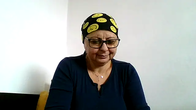 roseblak42 online show from 11-19-25, 09:42