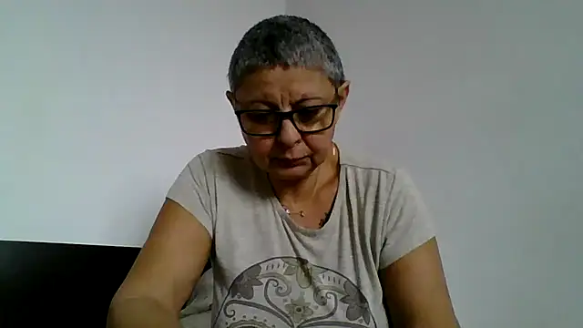 roseblak42 online show from 12-03-25, 10:14