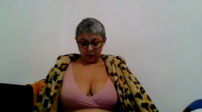 roseblak42 online show from 02-23-25, 04:57