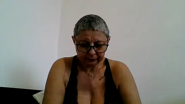 roseblak42 online show from 11-30-25, 10:27