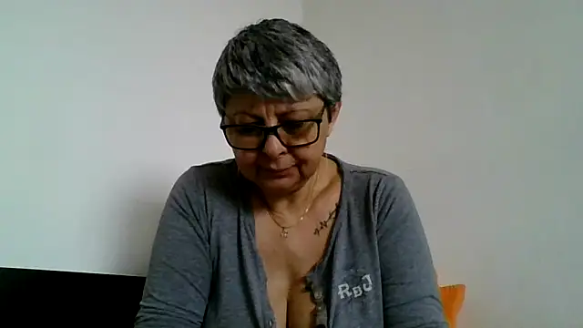 roseblak42 online show from 03-29-26, 07:54