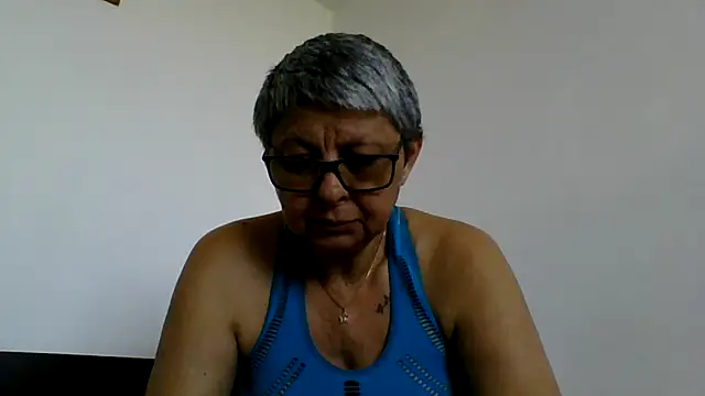 roseblak42 online show from 05-28-26, 12:33