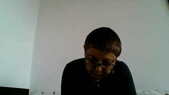 roseblak42 online show from 10-02-25, 12:41