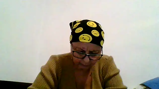 roseblak42 online show from 11-17-25, 04:33