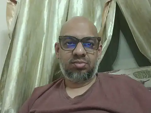 Snapshot of horsepower8283 chatting on 02-15-26, 03:55 horsepower8283 online show from 02-15-26, 03:55