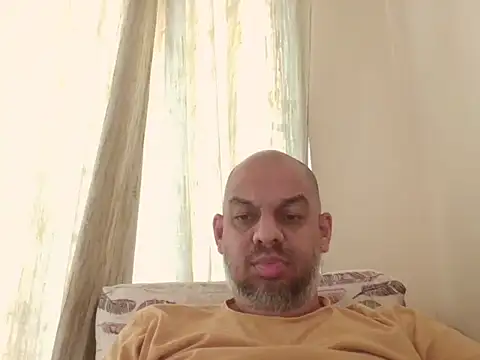 Snapshot of horsepower8283 chatting on 02-25-26, 02:12 horsepower8283 online show from 02-25-26, 02:12