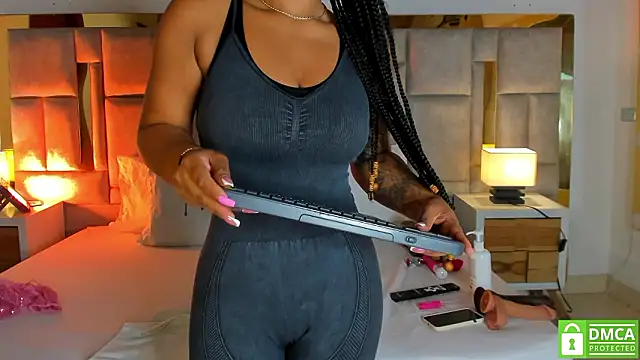 Miss Abigail  online show from 03-25-26, 01:10