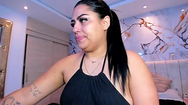 kiana cream online show from 06-24-26, 12:59