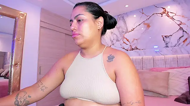 kiana cream online show from 12-04-25, 11:42