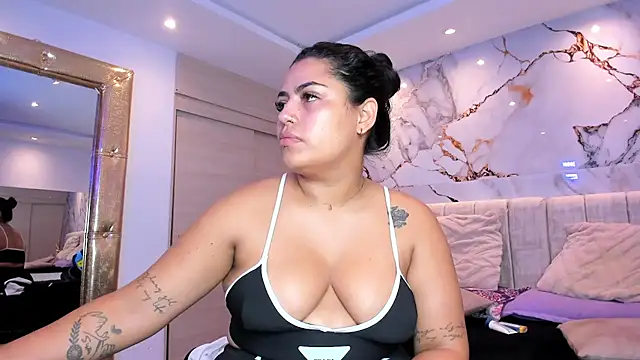 kiana cream online show from 02-19-26, 11:40