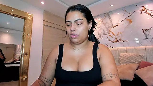 kiana cream online show from 06-01-26, 11:54