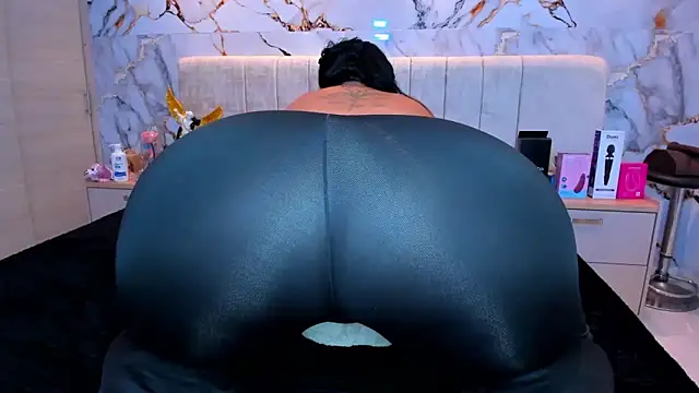 kiana cream online show from 04-02-26, 03:57