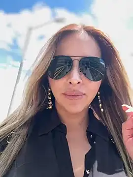  Abril-Office1 online show from 04-07-26, 03:14