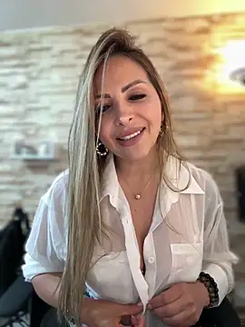  Abril-Office1 online show from 03-13-26, 04:12