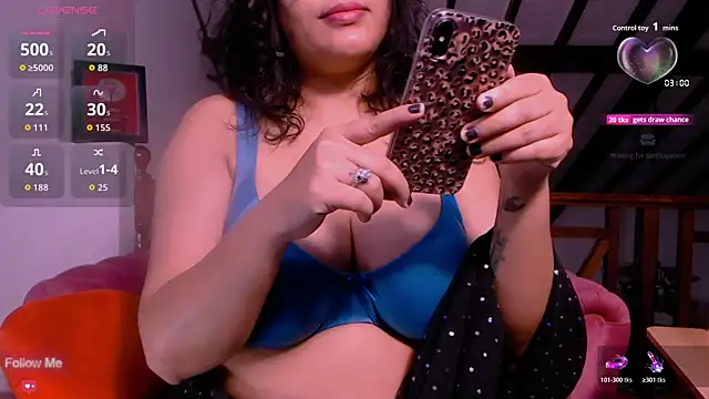 Ruvi Queen online show from 10-31-25, 12:07