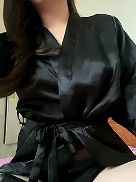 Ruby bear online show from 10-23-25, 02:54