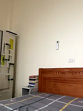 Ruby bear online show from 11-18-25, 06:39