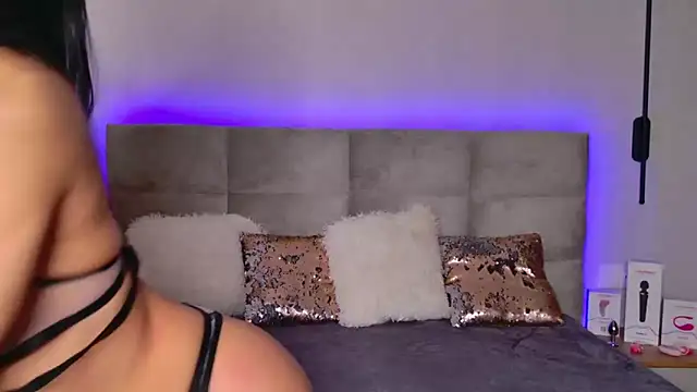 WoW Courtney online show from 03-21-25, 01:02