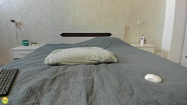 me   ow online show from 02-20-26, 06:26