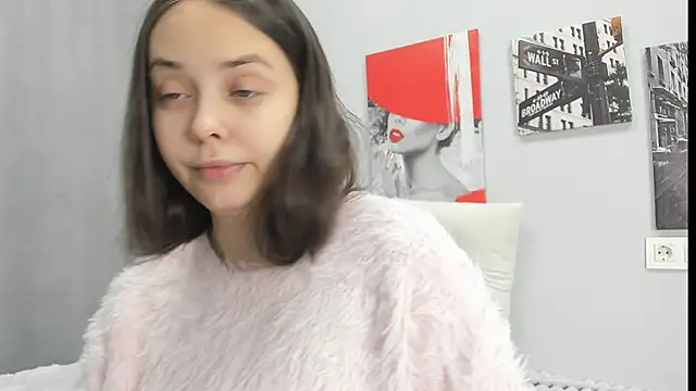 Snapshot of Tiny_JuJu chatting on 02-02-26, 01:15 Tiny JuJu online show from 02-02-26, 01:15