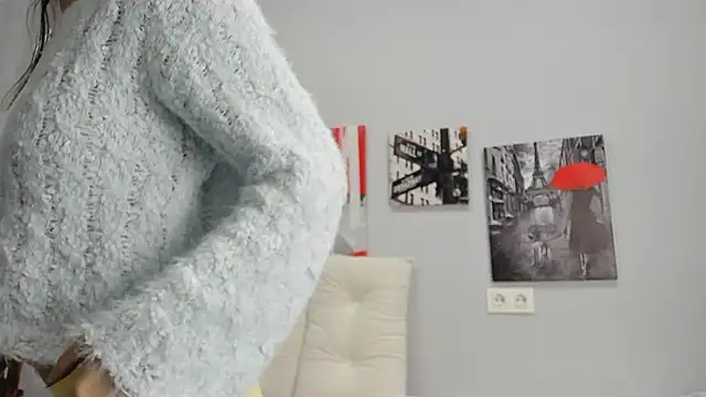 Snapshot of Tiny_JuJu chatting on 02-13-26, 01:16 Tiny JuJu online show from 02-13-26, 01:16