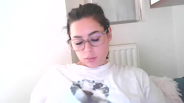 LovelyJulliette online show from 10-30-25, 12:03