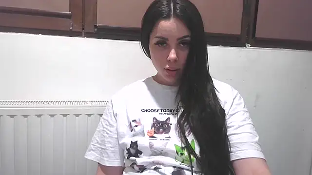 LovelyJulliette online show from 04-18-26, 08:20