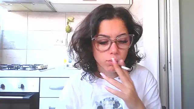 Snapshot of LovelyJulliette chatting on 10-21-25, 09:41 LovelyJulliette online show from 10-21-25, 09:41