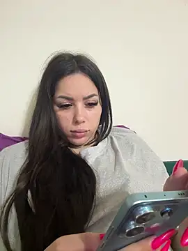 LovelyJulliette online show from 04-21-26, 01:42