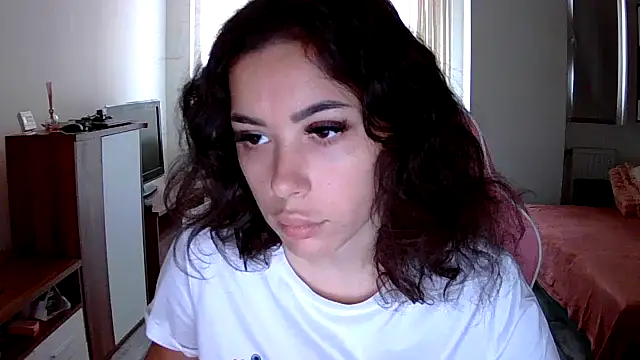 Snapshot of LovelyJulliette chatting on 09-29-25, 11:49 LovelyJulliette online show from 09-29-25, 11:49