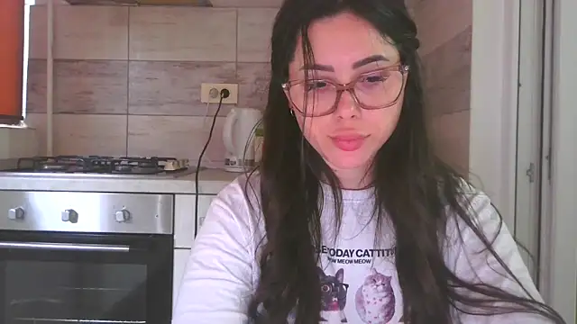 LovelyJulliette online show from 05-17-26, 03:23