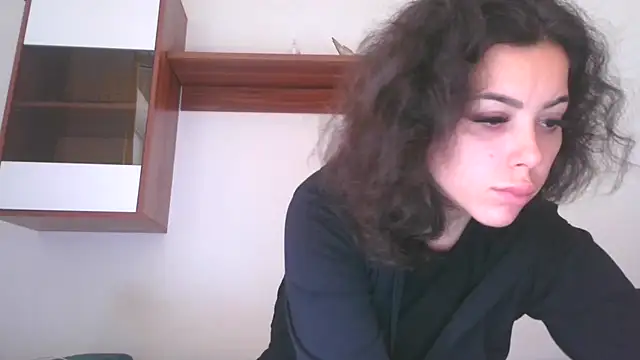 Snapshot of LovelyJulliette chatting on 10-14-25, 12:06 LovelyJulliette online show from 10-14-25, 12:06