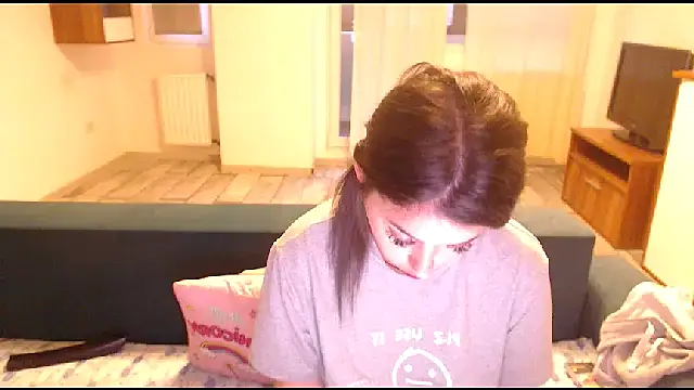 Snapshot of LovelyJulliette chatting on 03-22-25, 04:15 LovelyJulliette online show from 03-22-25, 04:15