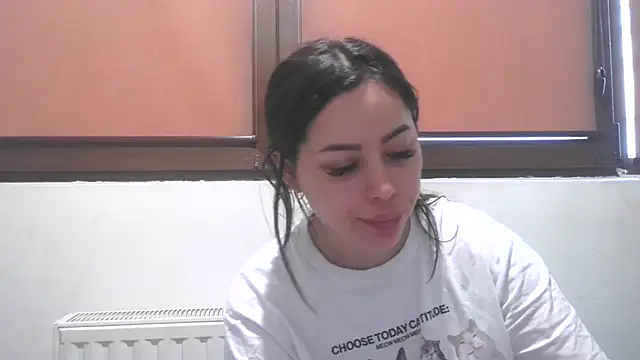 LovelyJulliette online show from 05-04-26, 04:21