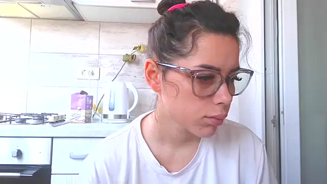 LovelyJulliette online show from 10-28-25, 10:36