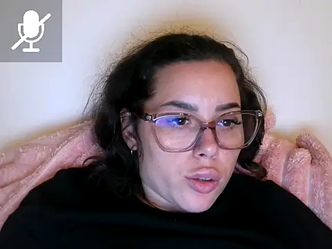 LovelyJulliette online show from 11-25-25, 03:12