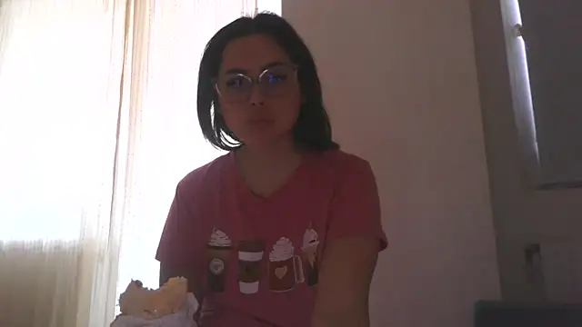 LovelyJulliette online show from 10-26-25, 02:28