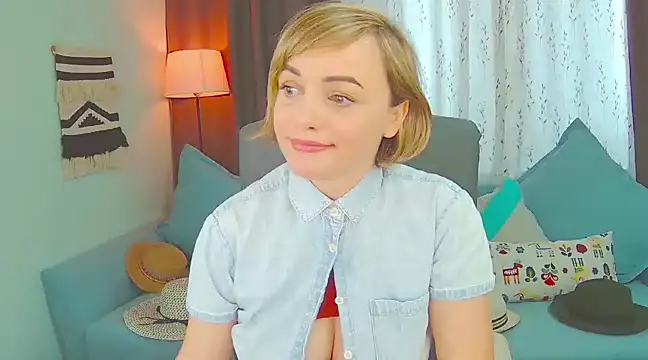 NandiSmile online show from 03-19-25, 10:55