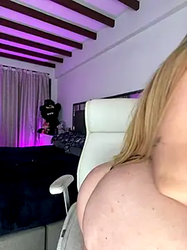 natashasweet online show from 10-25-25, 04:33