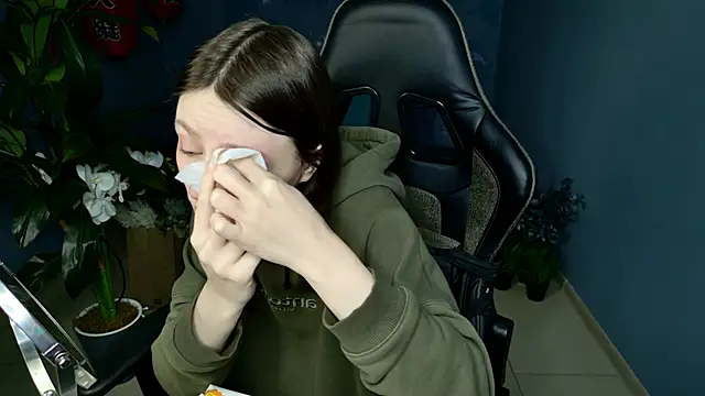 Snapshot of VeliraBraitberg chatting on 03-23-25, 05:10 VeliraBraitberg online show from 03-23-25, 05:10