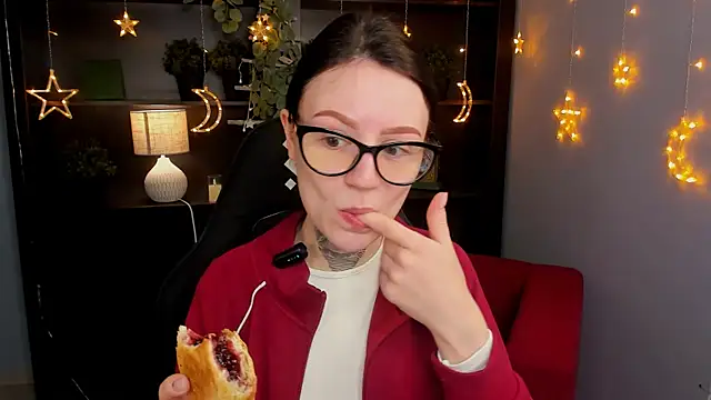 VeliraBraitberg online show from 04-12-26, 10:40