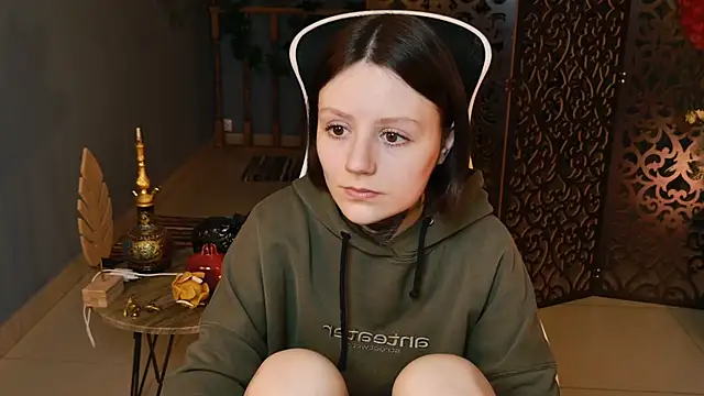 Snapshot of VeliraBraitberg chatting on 03-21-25, 11:22 VeliraBraitberg online show from 03-21-25, 11:22