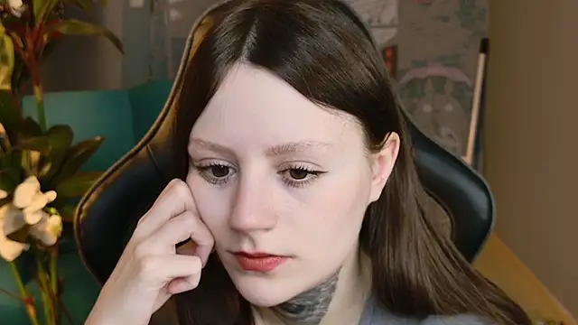 Snapshot of VeliraBraitberg chatting on 02-26-25, 08:06 VeliraBraitberg online show from 02-26-25, 08:06