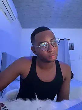 Snapshot of Arwens_bell08 chatting on 03-05-25, 11:05 Arwens bell08 online show from 03-05-25, 11:05