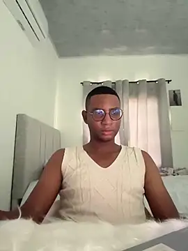 Snapshot of Arwens_bell08 chatting on 02-12-25, 06:51 Arwens bell08 online show from 02-12-25, 06:51