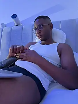 Snapshot of Arwens_bell08 chatting on 01-12-25, 04:31 Arwens bell08 online show from 01-12-25, 04:31