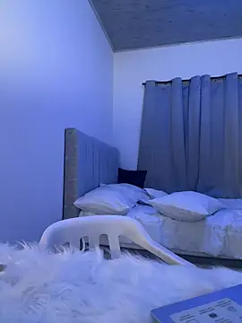 Snapshot of Arwens_bell08 chatting on 02-09-25, 07:26 Arwens bell08 online show from 02-09-25, 07:26