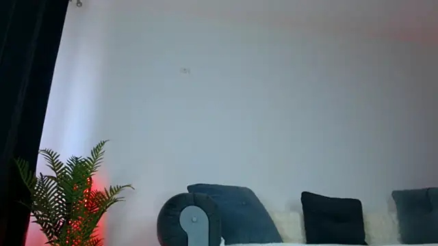 arianatattoos online show from 05-27-26, 06:54