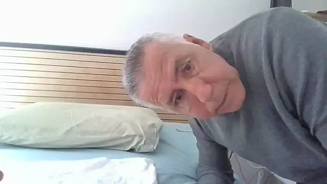 Snapshot of fransexdol chatting on 05-10-26, 02:41 fransexdol online show from 05-10-26, 02:41